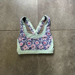 Size 2 Lululemon Sports Bra (no size dot)